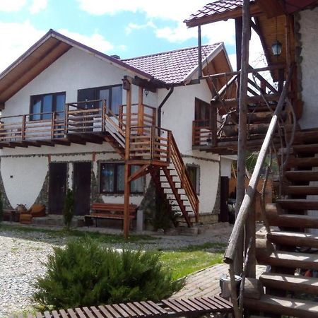 Апартаменти "У Кузьмича" 2 Mykulychyn Extérieur photo