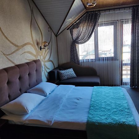 Апартаменти "У Кузьмича" 2 Mykulychyn Extérieur photo