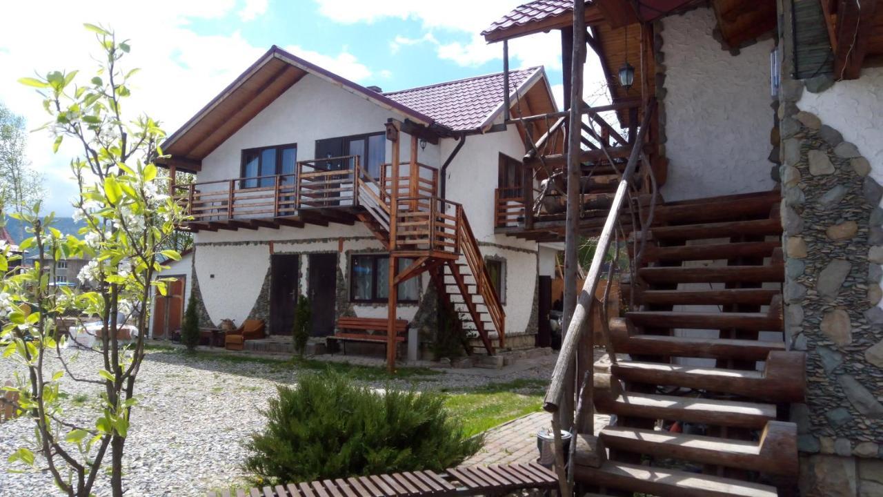 Апартаменти "У Кузьмича" 2 Mykulychyn Extérieur photo