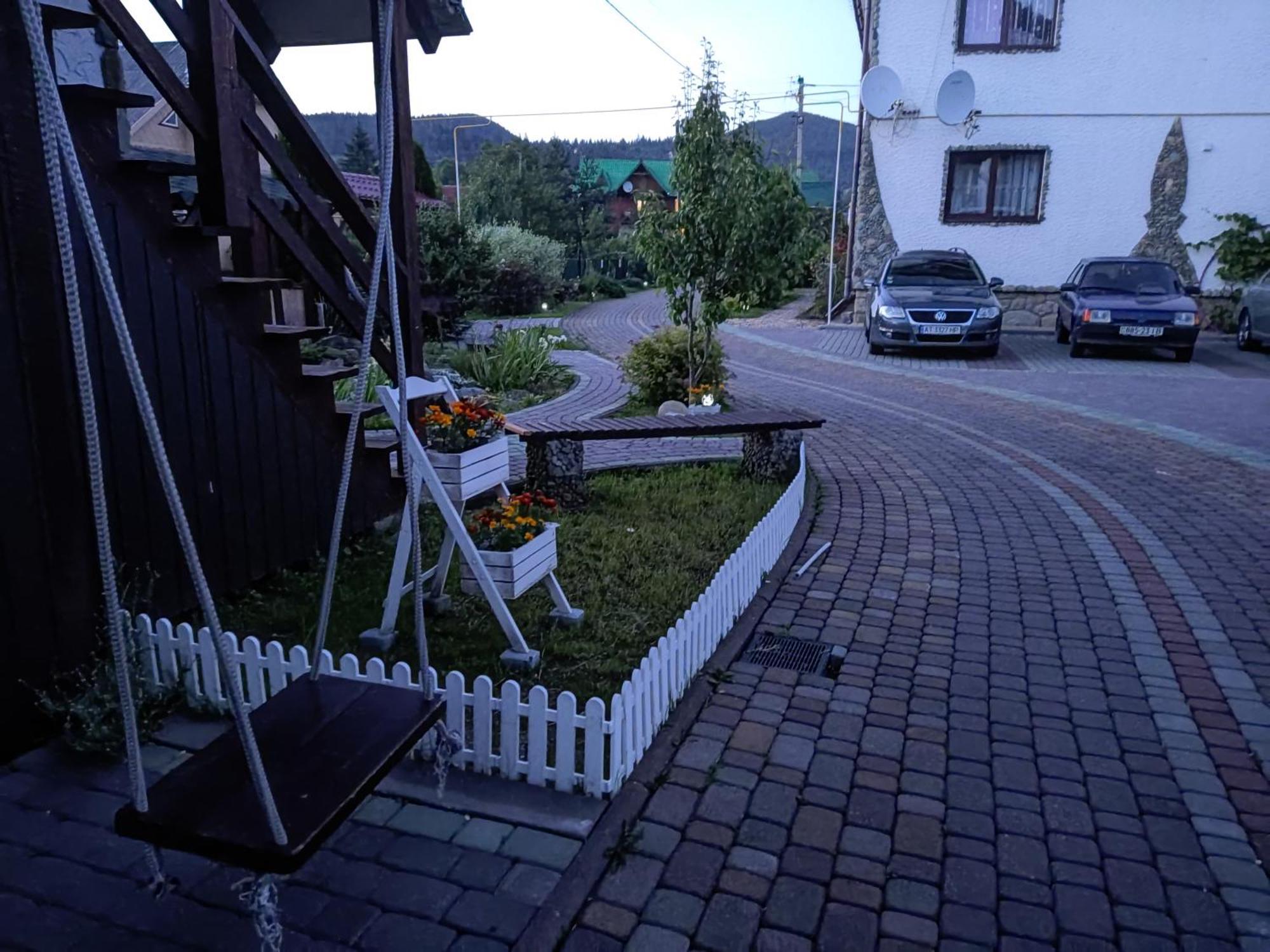 Апартаменти "У Кузьмича" 2 Mykulychyn Extérieur photo